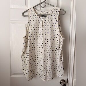 The North Face Sleeveless Top XL White Blue Print Cotton Casual Tank